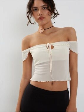 NWT Motel Nabil Cream Off-Shoulder Tie-Front Crop Top, small